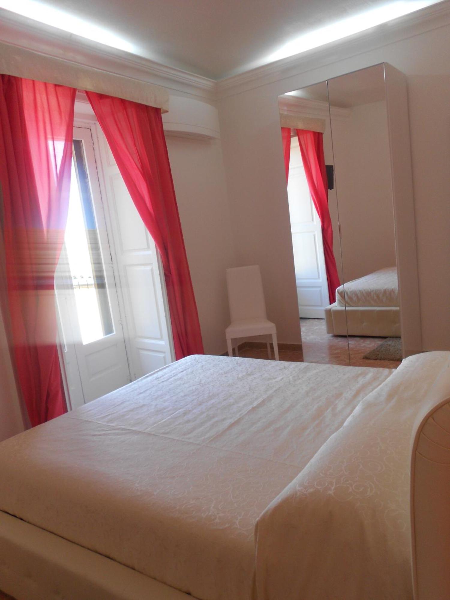 קלטג'ירונה Gualtiero Camere & Suite חדר תמונה